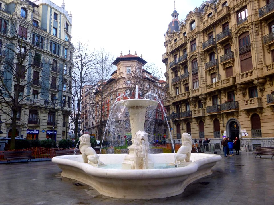 Bilbao - Plaza de Jado