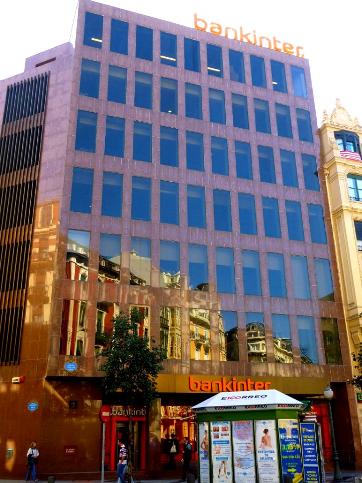 Bilbao - Plaza de Pedro Eguillor 01