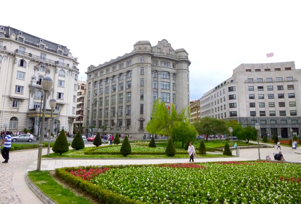 Bilbao - Plaza de Federico Moyúa 02