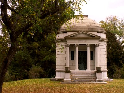 Bindley Mausoleum, Allegheny Cemetery 03