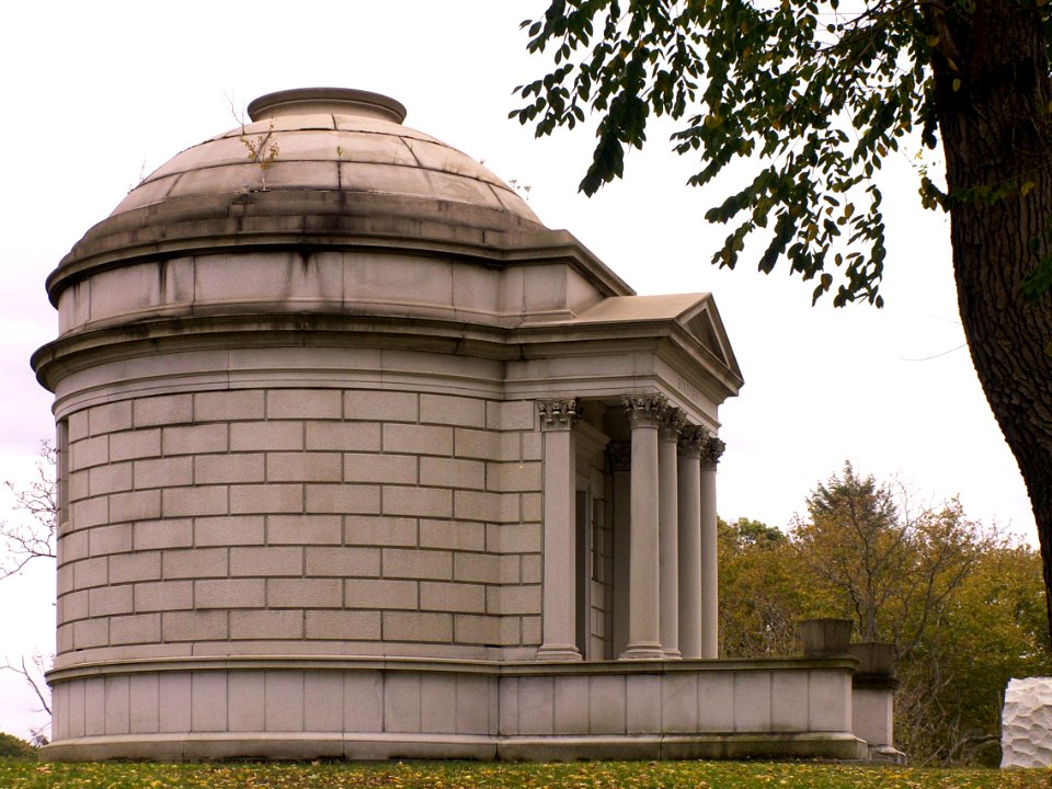 Bindley Mausoleum, Allegheny Cemetery 01