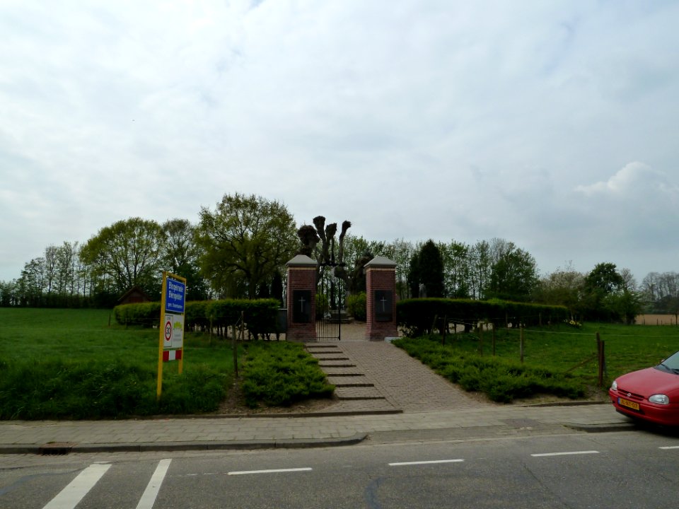 Bingelrade-Oude kerkhof (1)