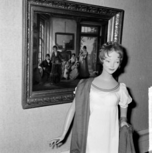 Binnen zonder kloppen in de pruikentijd tentoonstellin in Museum Holthuysen te, Bestanddeelnr 917-4390