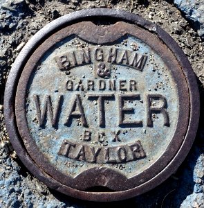 Bingham & Gardner Water Box Taylor - Arlington, MA - DSC09059