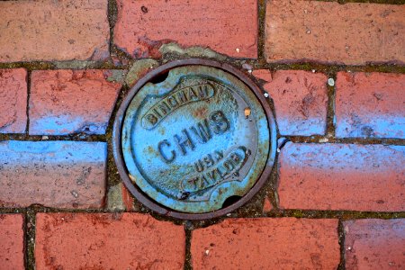 Bingham CHWS USA Taylor - water valve cover - Cambridge, MA - DSC02754