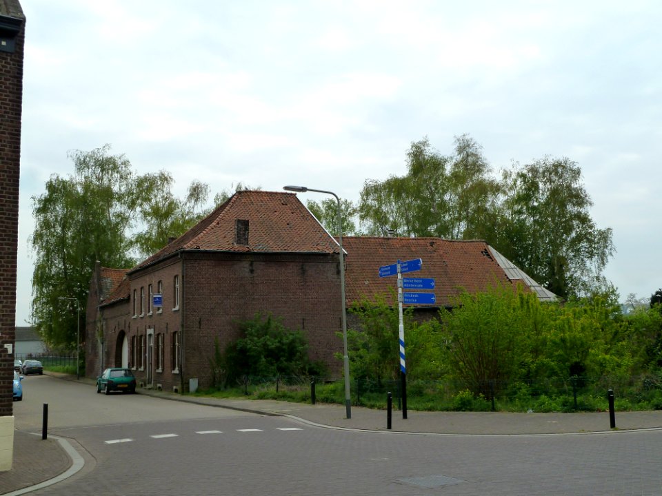 Bingelrade-Dorpsstraat 136 (1)