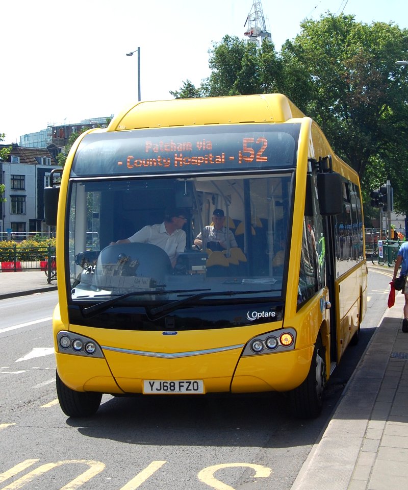 Big Lemon bus YJ68 FZO on Route 52 at Gloucester Place, Brighton (29 June 2019)