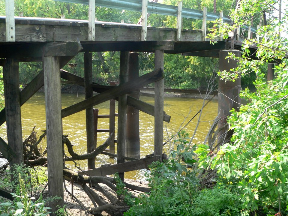 Big Sioux 281 St bridge, E span from below 1