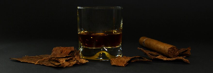 Whisky drink alcohol photo