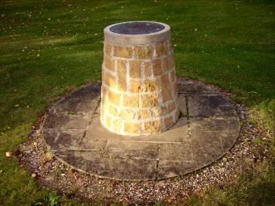 BiddenhamMilleniumSundialFront