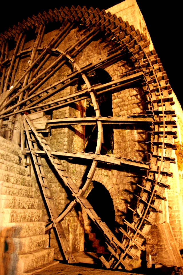 Big Noria at night in Hama, Syria