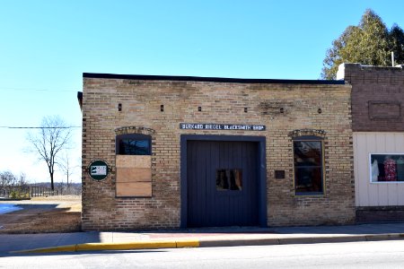 Bigler Building, Clermont, IA