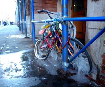 Bikes on ice Jay St jeh