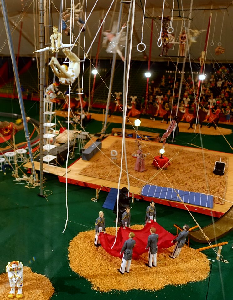 Big Top Acts - Howard Bros. Circus - Circus Museum - John and Mable Ringling Museum of Art - Sarasota, FL - DSC00162
