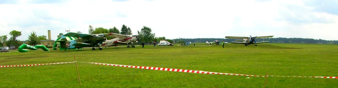 Biedaszkowo Bydg - lotnisko areoklubu 2006b