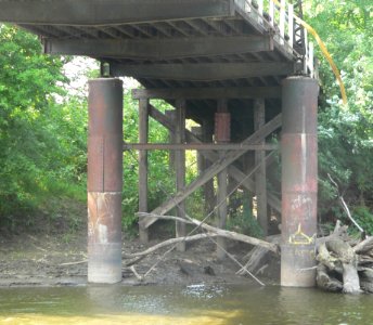 Big Sioux 281 St bridge, underside W end from E 1