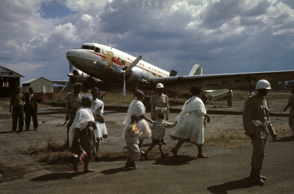 Bezoek Koningin Juliana , Pr. Bernhard , Pr. Beatrix Pr. Claus aan Ethiopie bez, Bestanddeelnr 254-8290