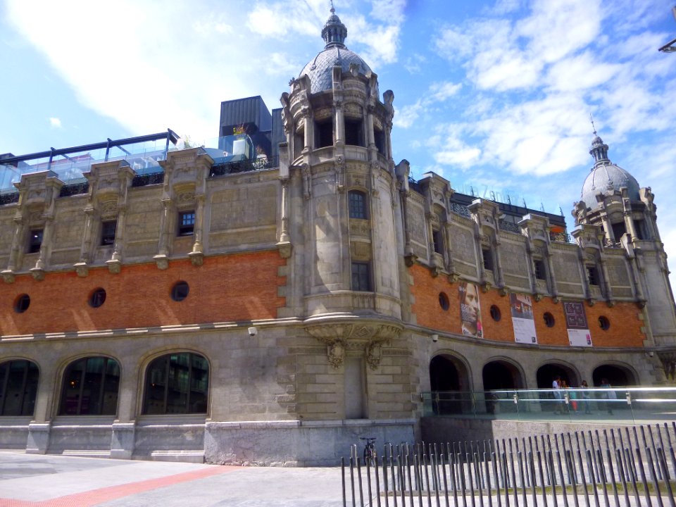 Bilbao - Alhóndiga-Centro Azkuna
