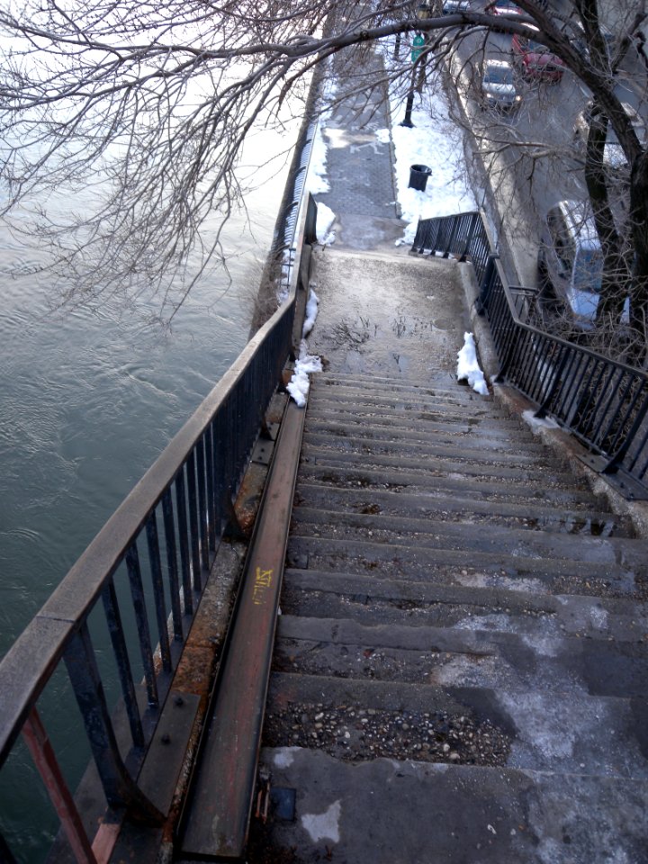 Bike stair rail ERGW jeh