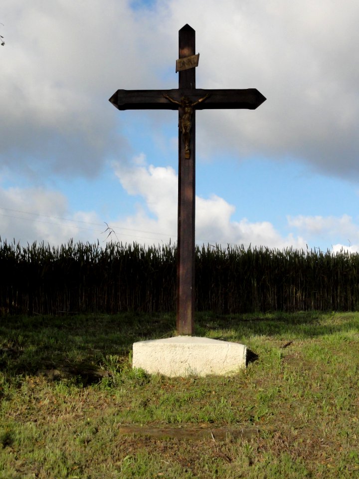Bienville-la-Petite (M-et-M) croix de chemin