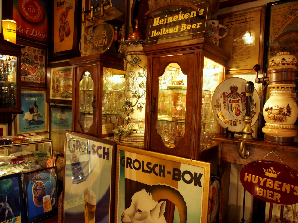 Bierreclame museum 1e verdieping, foto 2