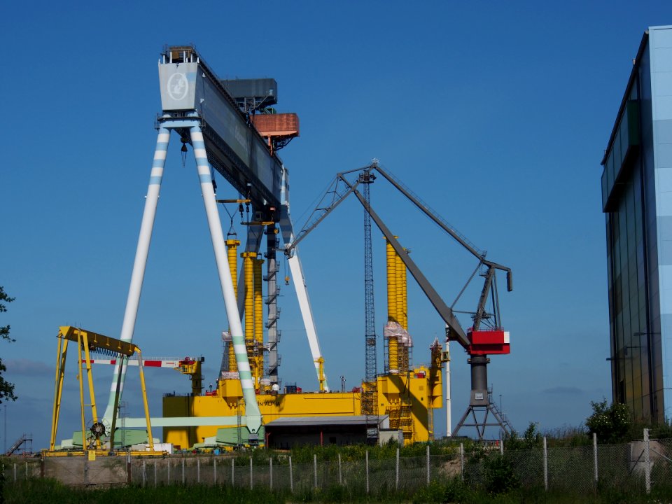 Big Gantry crane in Odense harbour