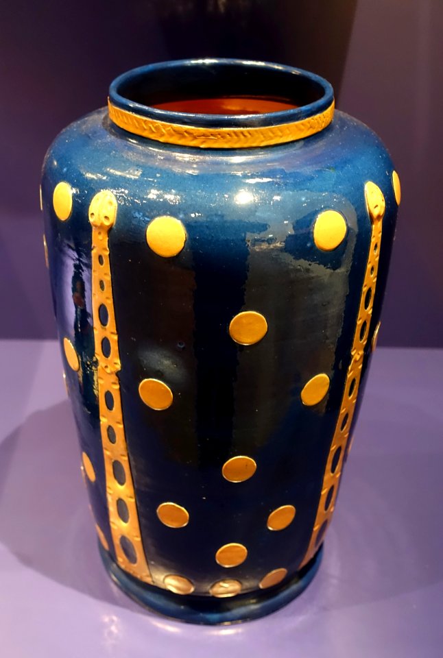 Big blue vase by Paul Haustein, c. 1905, Hafnerware - Museum Künstlerkolonie Darmstadt - Mathildenhöhe - Darmstadt, Germany - DSC06291