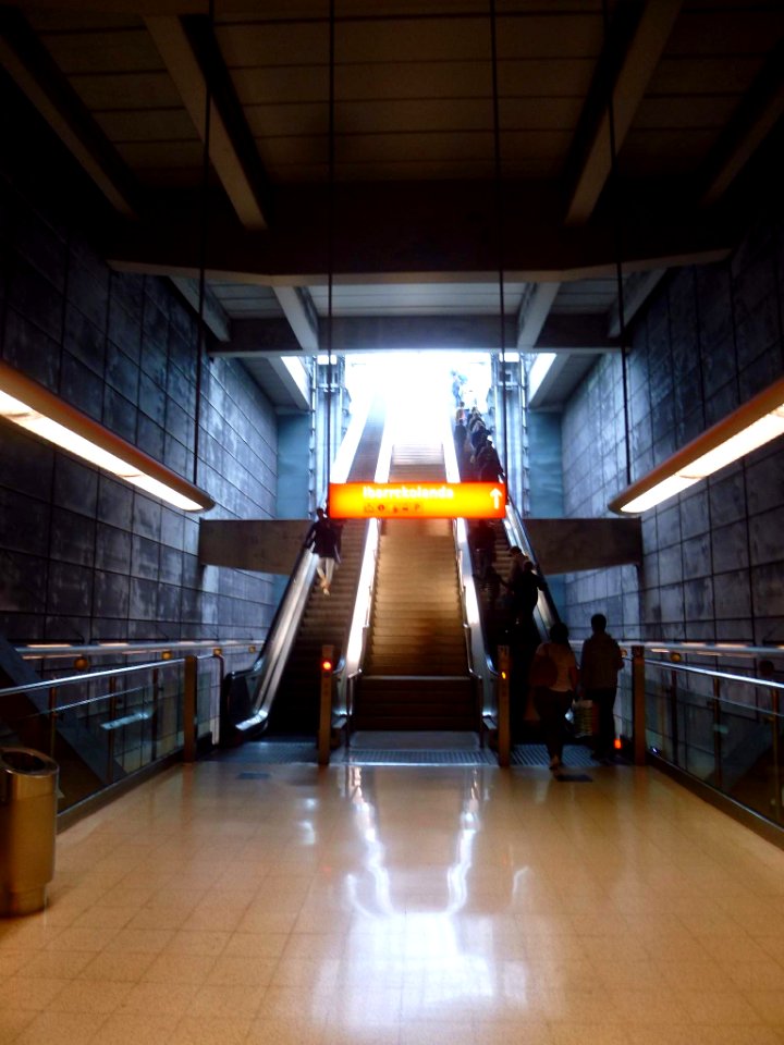 Bilbao - Estación de Metro de Sarriko 1