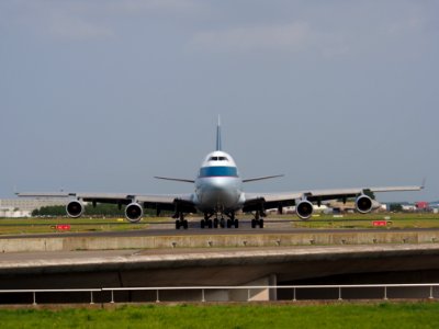 B-HUQ Cathay Pacific Boeing 747-467F - cn 34150 taxiing 14july2013 pic-001