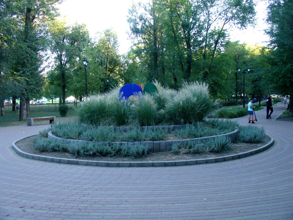 Big flower-bed in Tulenin garden square