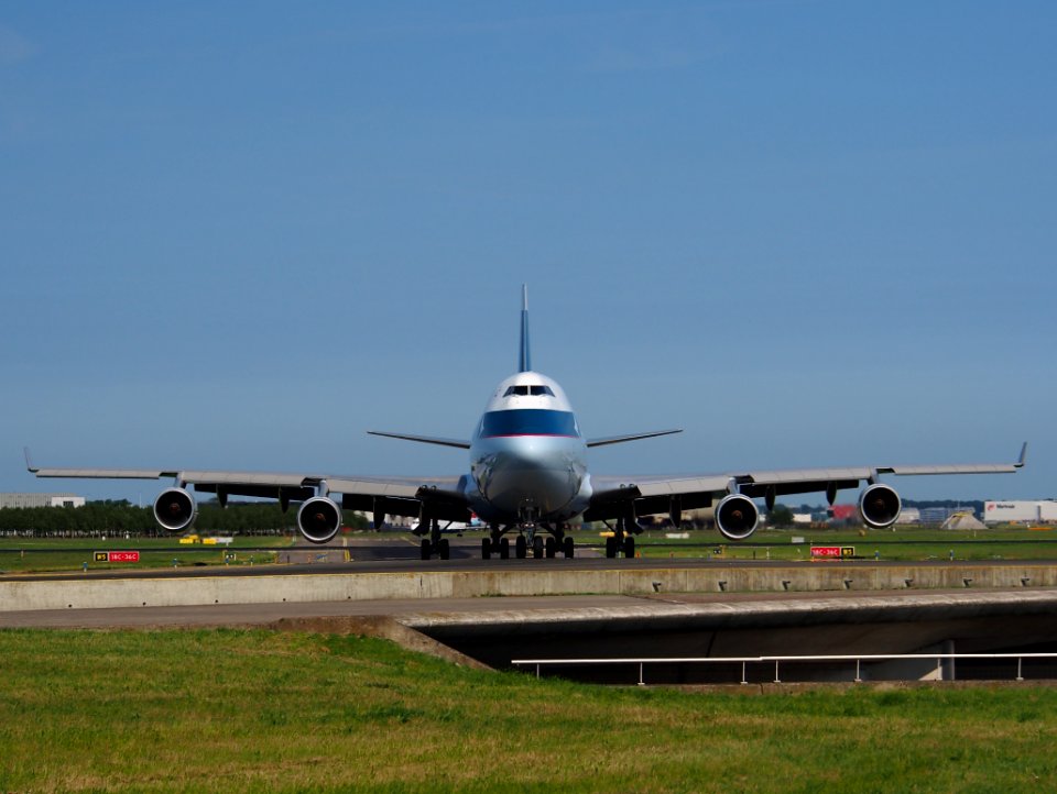 B-HUP Cathay Pacific Boeing 747-467F - cn 30805 pic1