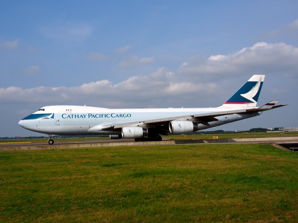 B-HUQ Cathay Pacific Boeing 747-467F - cn 34150 taxiing 14july2013 pic-008