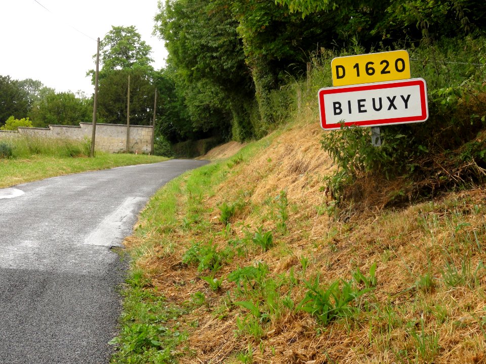 Bieuxy (Aisne) city limit sign