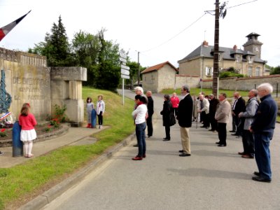 Bièvres (Aisne) Cérémonie commémorative 70e, 8 mai 2015 05