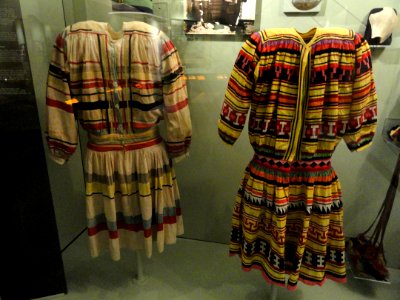 Big shirts, Seminole, collected in 1920 (left) and 1936 (right) - Native American collection - Peabody Museum, Harvard University - DSC05510