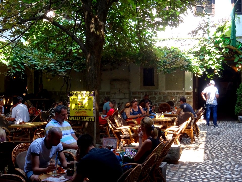 BiH Morica han courtyard (1)