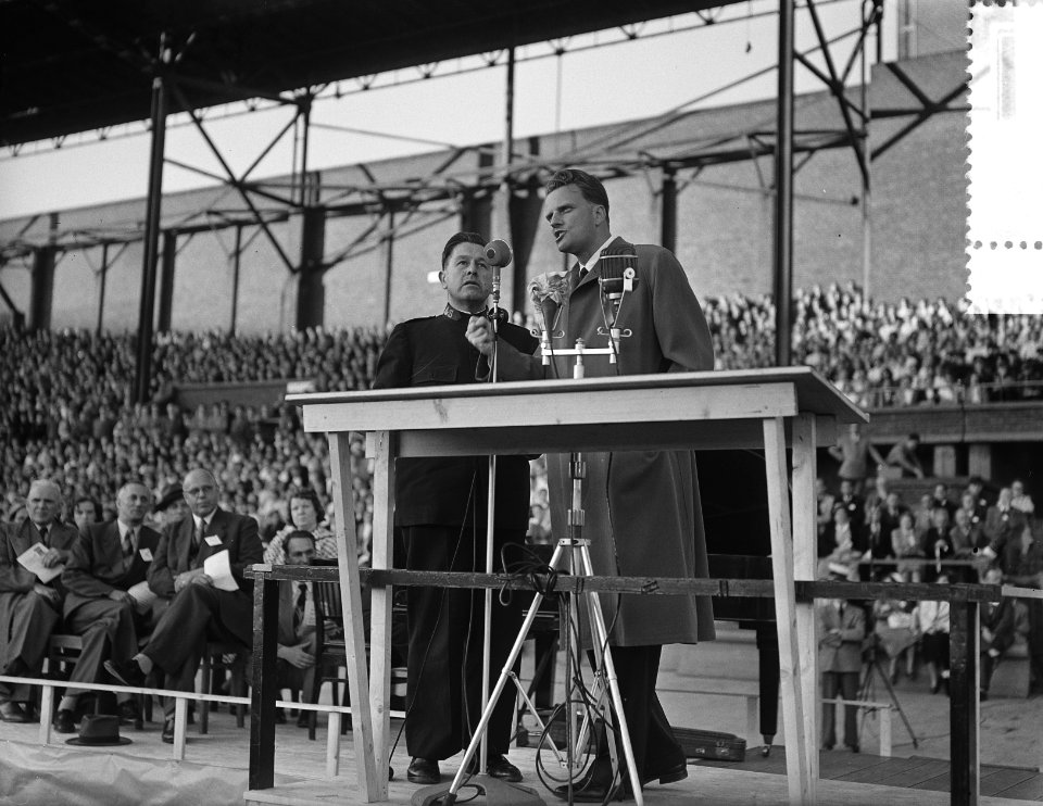 Billy Graham (Amerikaanse evangelist) in Nederland, bijeenkomst Olympisch Stadio, Bestanddeelnr 906-5384
