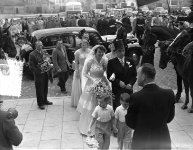 Bij het huwelijk van jonkheer Arnoud Jan de Beaufort met jonkvrouwe Cornelie Sic, Bestanddeelnr 905-7522