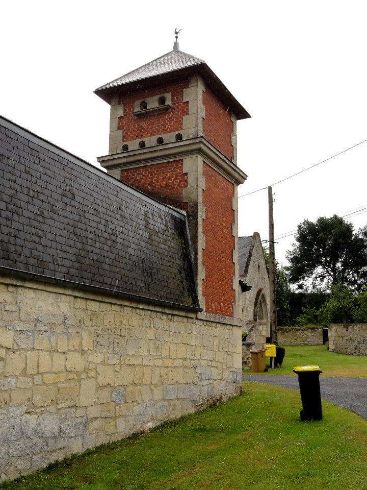 Bieuxy (Aisne) tour pigeonnier