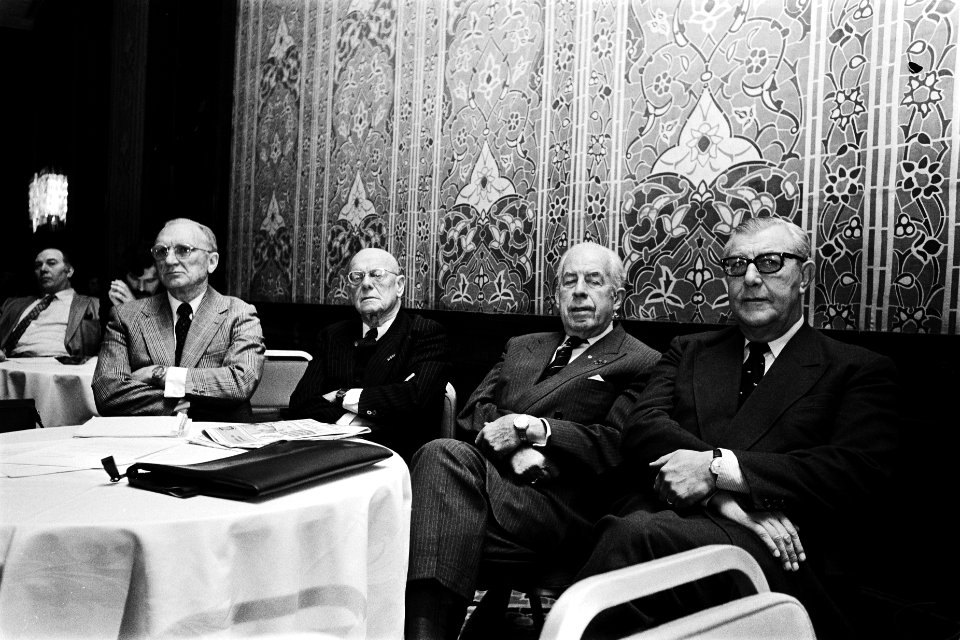 Bijeenkomst NOC met Olympische Sportbonden in Hilton in Adam i.v.m. boycot OS in, Bestanddeelnr 930-6533