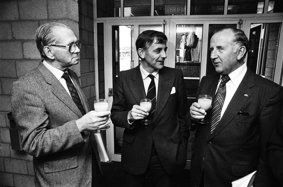 Bijeenkomst ondernemersorganisaties ivm opening vh ondernemershuis, een onderko, Bestanddeelnr 932-1651
