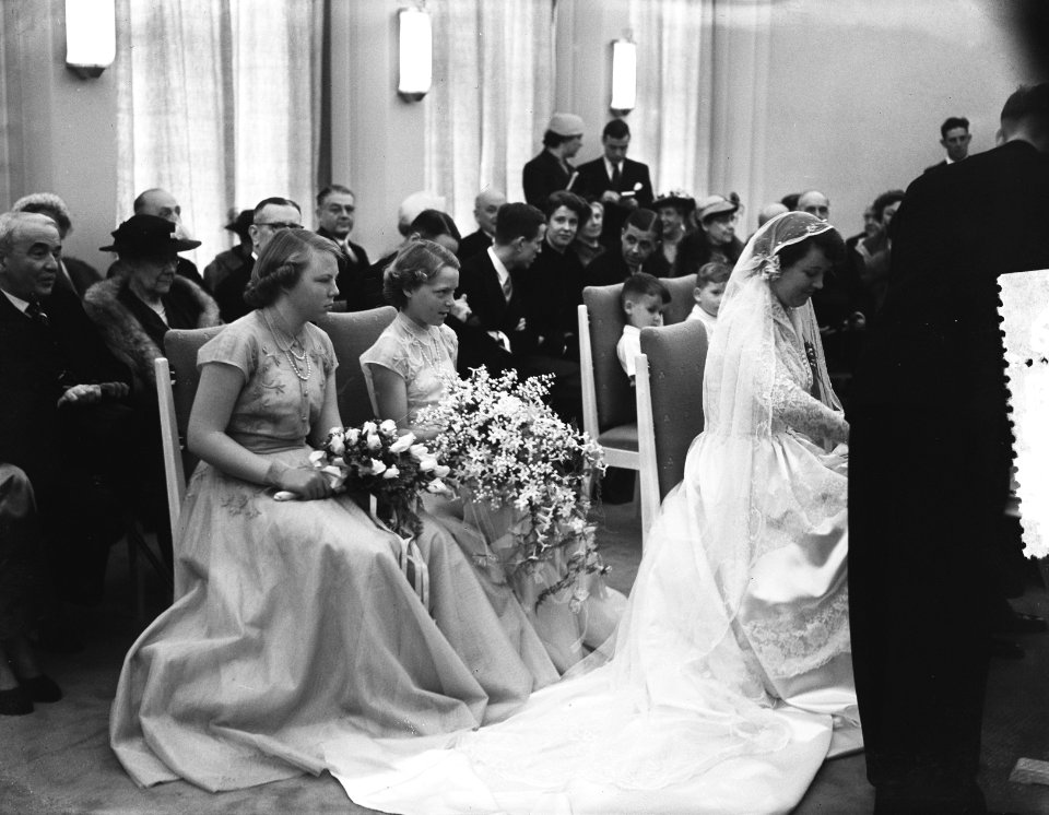 Bij het huwelijk van jonkheer Arnoud Jan de Beaufort met jonkvrouwe Cornelie Sic, Bestanddeelnr 905-7529