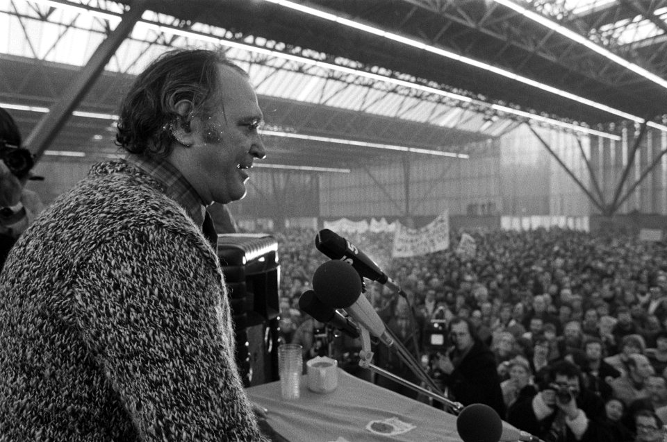 Bijeenkomst in de RAI Herman Bode spreekt stakers toe, Bestanddeelnr 930-7042