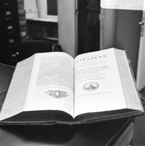 Bijbel 18e eeuw, boek Joannis opgeslagen. Nieuw Testament, Bestanddeelnr 922-9984