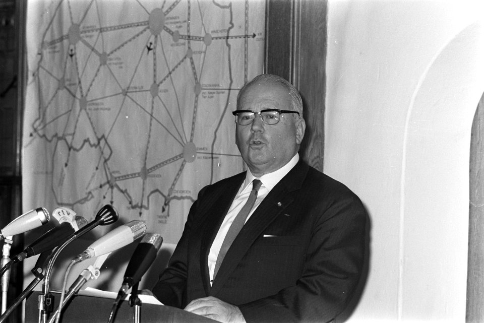 Bijeenkomst gewijd aan het Noorden des Lands in Rolzaal Den Haag Dr. A.G. Kohnst, Bestanddeelnr 921-8297