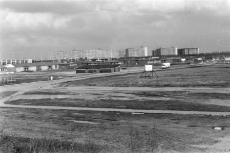 Bijlmermeer, Amsterdam krijgt NS-station Bijlmermeer flats e.d., Bestanddeelnr 924-2729