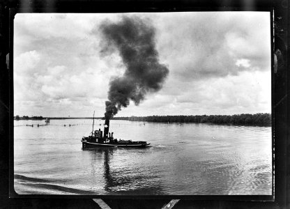 Bijschrift Belawan Geul. Aankomst te Belawan sleepboot, Bestanddeelnr 935-3122