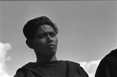 Bijschrift Far from home. Indonesian merchant sailor Indonesische bemanning, Bestanddeelnr 935-2857