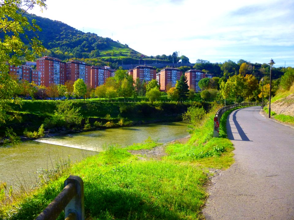 Bilbao - Barrio de La Peña-Abusu visto desde Bolueta 5
