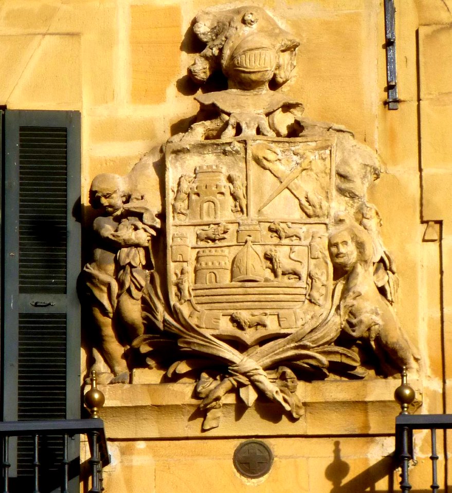 Bilbao - Escudo en el Casco Viejo 1